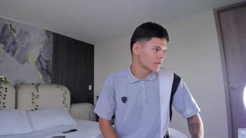 dylanroyce_ online show from March 15, 12:55 pm