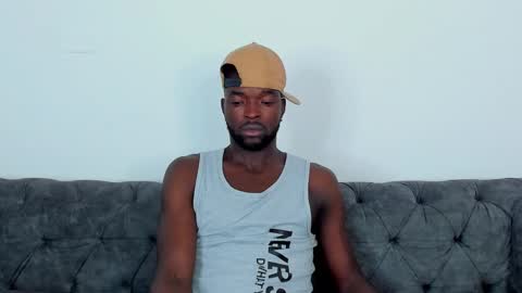 Snapshot of dylantaylor_1 chatting on October 28, 4:27 am Dylan Taylor online show from October 28, 4:27 am