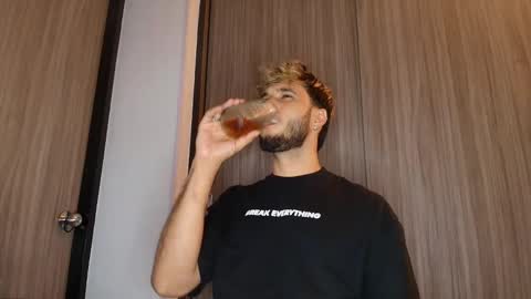 dylanxfun online show from December 21, 4:08 am