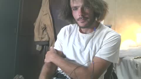 Snapshot of dylp400 chatting on November 16, 9:26 am dylp400 online show from November 16, 9:26 am