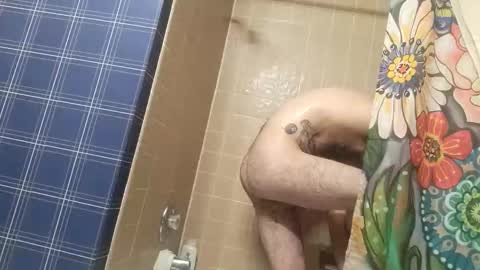 Snapshot of dylp400 chatting on December 15, 5:44 am dylp400 online show from December 15, 5:44 am