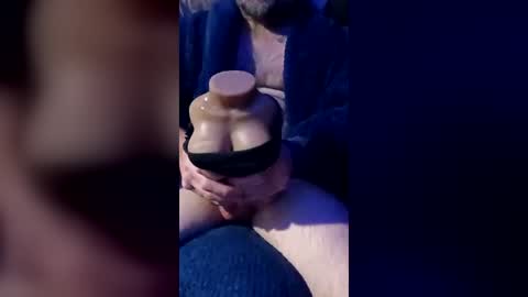 dynamicrobbiexx69 online show from July 14, 3:29 pm