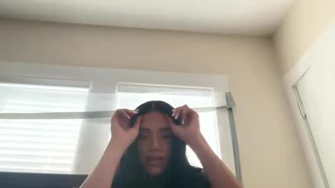 Dynasty online show from October 31, 3:24 pm