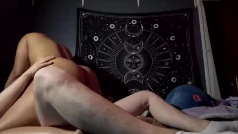 dyshaychick online show from April 7, 6:25 am