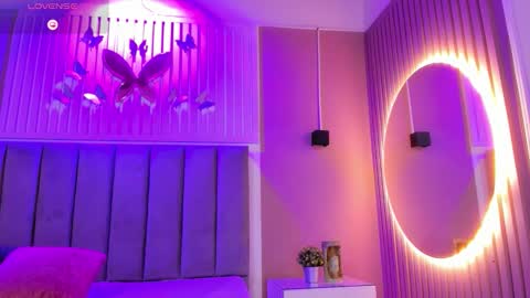 Snapshot of dyvis_22 chatting on October 18, 11:11 am Juana online show from October 18, 11:11 am