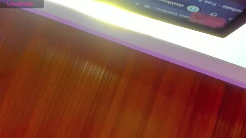 Snapshot of dyvis_22 chatting on October 29, 11:23 am Juana online show from October 29, 11:23 am