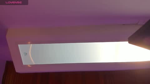 Snapshot of dyvis_22 chatting on November 15, 11:07 am Juana online show from November 15, 11:07 am