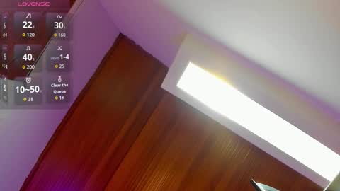 Snapshot of dyvis_22 chatting on November 20, 11:54 am Juana online show from November 20, 11:54 am