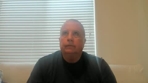 Snapshot of e_rectiom chatting on December 18, 8:15 pm Mr Wonderful online show from December 18, 8:15 pm