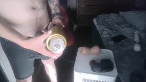 Snapshot of eands4200 chatting on October 2, 5:36 am eands4200 online show from October 2, 5:36 am