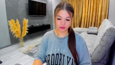 easternbeautyy online show from December 16, 7:00 pm