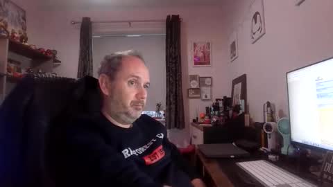 Snapshot of eastmidssoul chatting on December 4, 8:34 am eastmidssoul online show from December 4, 8:34 am