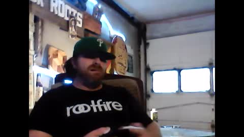 Snapshot of eastrockroots chatting on October 8, 1:20 pm Sammy Sanchez online show from October 8, 1:20 pm