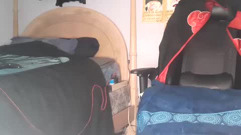 TWITTER   INSTAGRAM    easybreezy20   ONLINE 1230 AM TO 7AM online show from December 4, 7:06 am