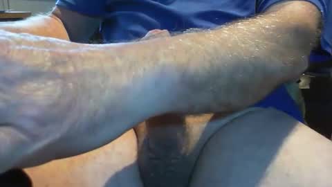 Snapshot of easypeasy62 chatting on October 10, 8:24 am easypeasy62 online show from October 10, 8:24 am