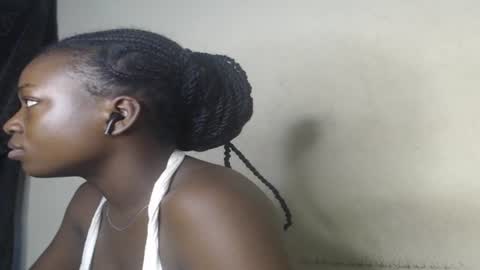 eatuupx online show from February 2, 8:02 am