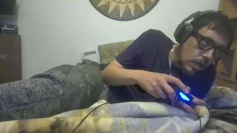 Snapshot of eaz488488 chatting on February 16, 5:25 am eaz488488 online show from February 16, 5:25 am