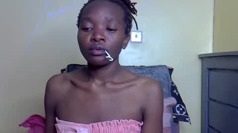 Snapshot of eboniana chatting on July 8, 12:04 am eboniana online show from July 8, 12:04 am