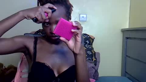Snapshot of eboniana chatting on July 28, 12:48 pm eboniana online show from July 28, 12:48 pm