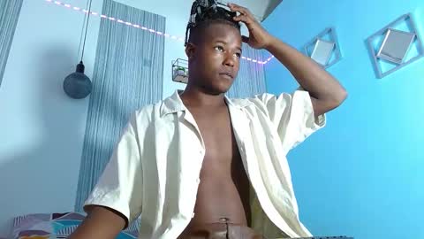 Chris Palaz  online show from November 14, 7:12 pm