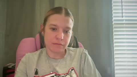 Snapshot of ebony8ivory chatting on June 20, 7:27 pm americnbarbie online show from June 20, 7:27 pm