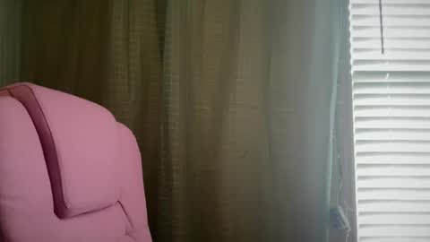 Snapshot of ebony8ivory chatting on July 6, 3:14 pm americnbarbie online show from July 6, 3:14 pm