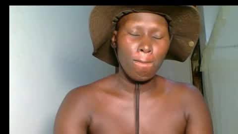 Snapshot of ebony_choco2 chatting on November 9, 6:50 pm ebony choco2 online show from November 9, 6:50 pm