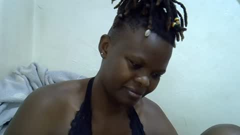 Snapshot of ebony_cuttey30 chatting on July 13, 7:33 am ebony_cuttey30 online show from July 13, 7:33 am