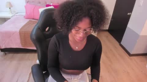 ebony_fantasy2 online show from March 29, 12:16 pm