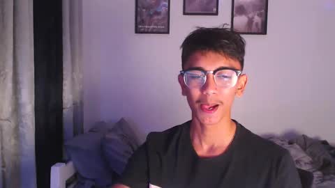 Snapshot of ebony_fuckboy chatting on January 5, 2:30 pm ebony_fuckboy online show from January 5, 2:30 pm