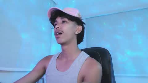 Snapshot of ebony_fuckboy chatting on November 4, 5:01 pm ebony_fuckboy online show from November 4, 5:01 pm