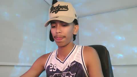 ebony_fuckboy online show from November 20, 6:51 pm