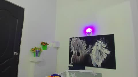 Snapshot of ebony_katterin chatting on January 10, 7:21 pm ebony_katterin online show from January 10, 7:21 pm