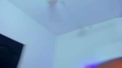 Snapshot of ebony_katterin chatting on January 18, 1:52 am ebony_katterin online show from January 18, 1:52 am