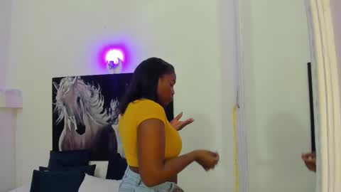 Snapshot of ebony_katterin chatting on February 9, 11:47 am ebony_katterin online show from February 9, 11:47 am