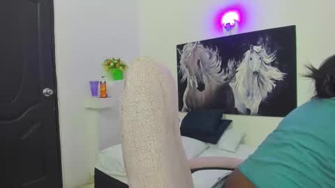 Snapshot of ebony_katterin chatting on February 18, 7:09 pm ebony_katterin online show from February 18, 7:09 pm