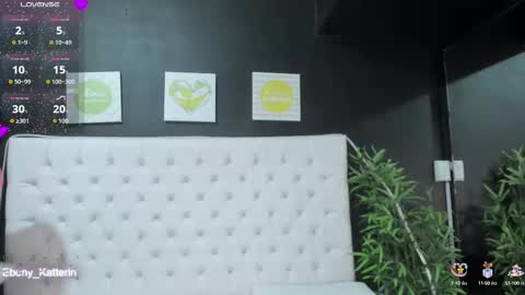 Snapshot of ebony_katterin chatting on September 30, 11:04 am ebony_katterin online show from September 30, 11:04 am