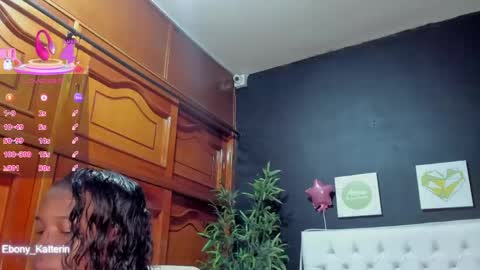 ebony_katterin online show from June 2, 11:34 am