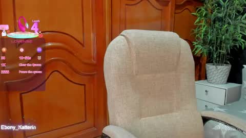ebony_katterin online show from June 3, 10:51 am