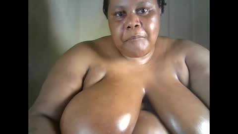 ebony_magixs online show from October 13, 8:20 pm