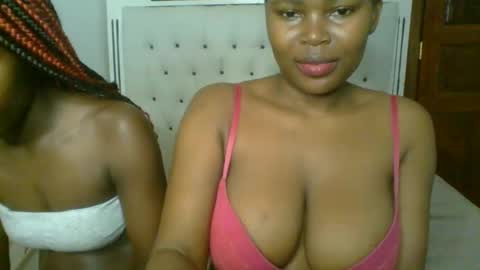 ebony_meeky online show from October 6, 3:04 am