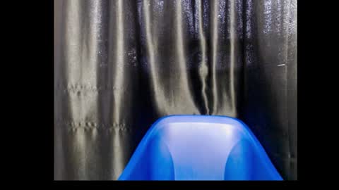 Queen online show from November 14, 1:21 pm