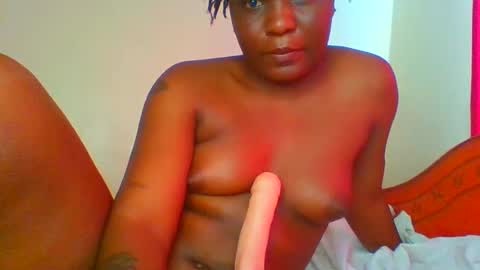 Snapshot of ebony_shan_ chatting on July 2, 1:39 pm Shanny online show from July 2, 1:39 pm