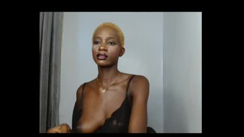 Snapshot of ebony_slimgirl3 chatting on May 10, 6:18 am Ebony slimgirl3 online show from May 10, 6:18 am