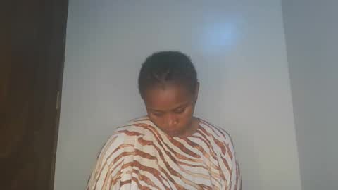 Snapshot of ebony_squiter chatting on December 17, 2:50 am Ebony squiter online show from December 17, 2:50 am