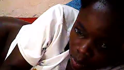 Snapshot of ebony_vellyn20 chatting on February 15, 6:21 am ebony_vellyn20 online show from February 15, 6:21 am