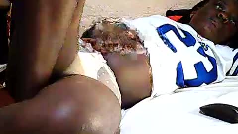 Snapshot of ebony_vellyn20 chatting on February 17, 6:36 pm ebony_vellyn20 online show from February 17, 6:36 pm