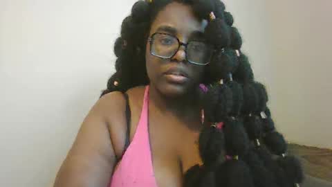 ebonybigtitqueen3 online show from November 3, 12:28 pm