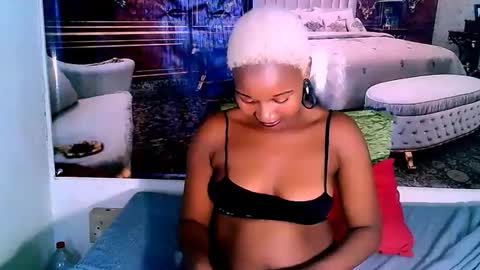 Snapshot of ebonyblisss chatting on March 12, 9:44 am Tamia online show from March 12, 9:44 am