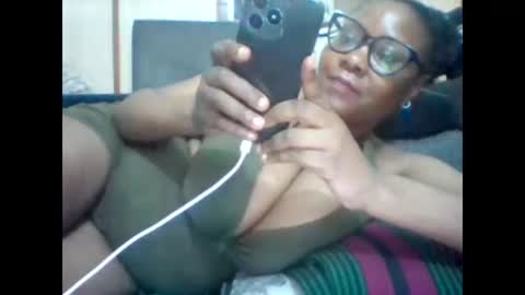 Snapshot of ebonybussy chatting on December 26, 12:49 pm MAMITO online show from December 26, 12:49 pm